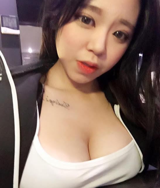 Nữ sinh Hàn Quốc dâm đãng